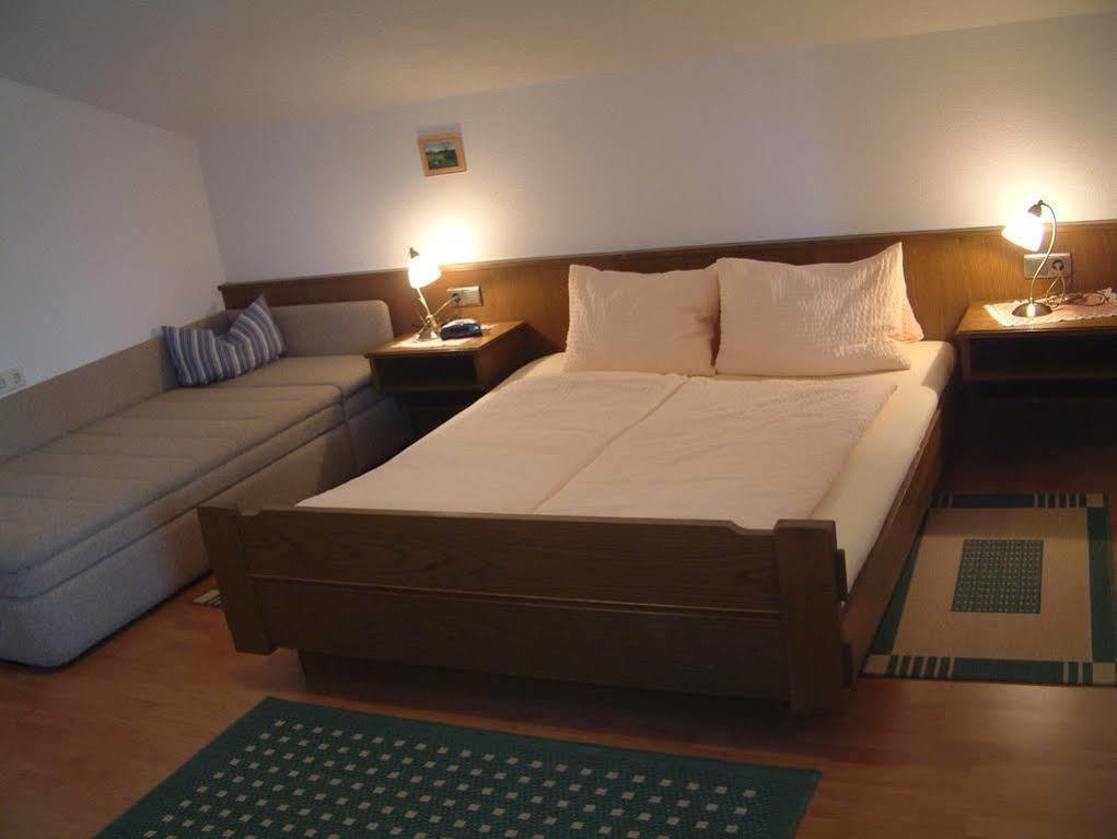 Appartementhaus Bergland Obsteig Esterno foto