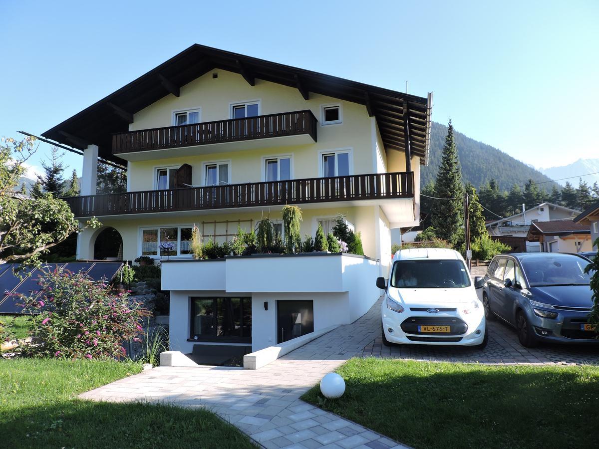 Appartementhaus Bergland Obsteig Esterno foto
